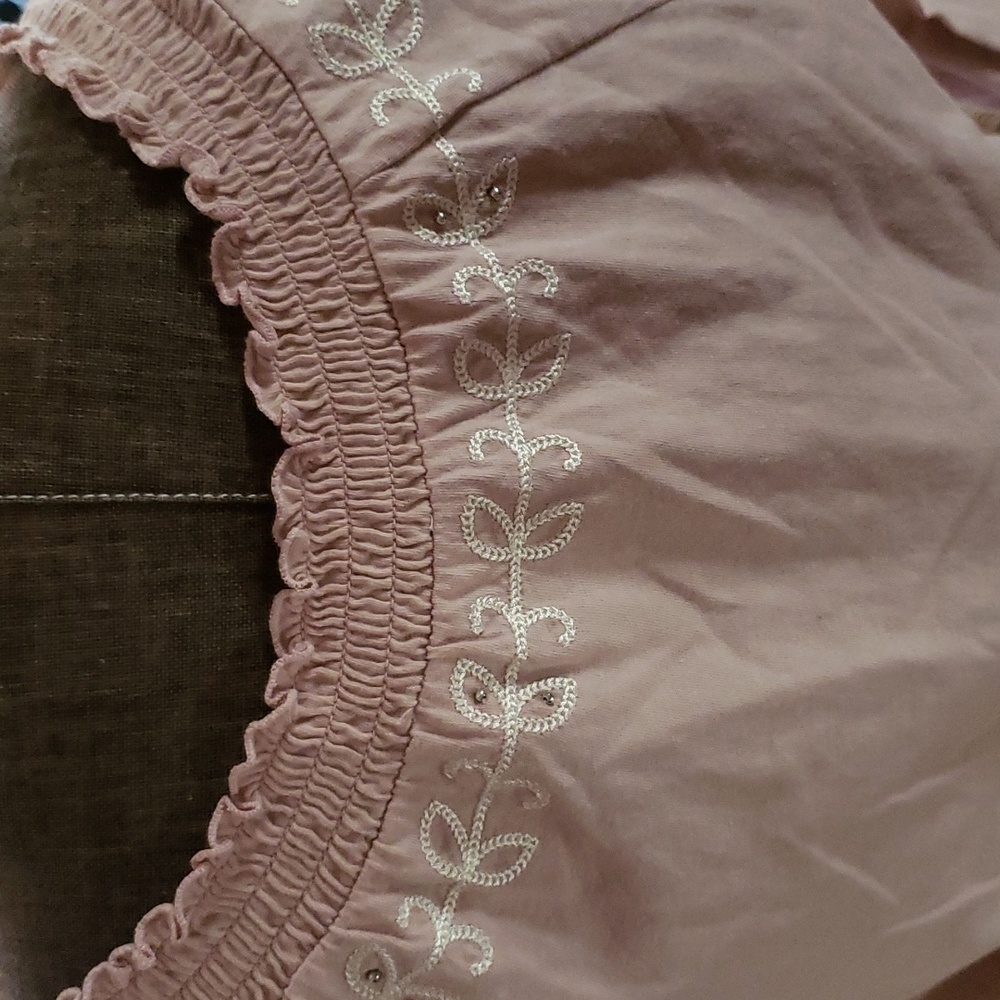 Embroidered Blouse - Picture 5 of 8